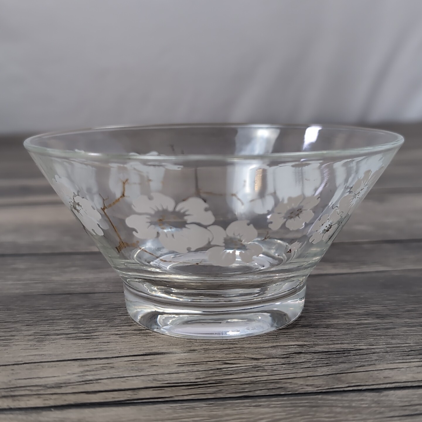 Anchor Hocking Dip Bowl White Flowers Dogwood Gold Accents Angled Sides VTG MCM