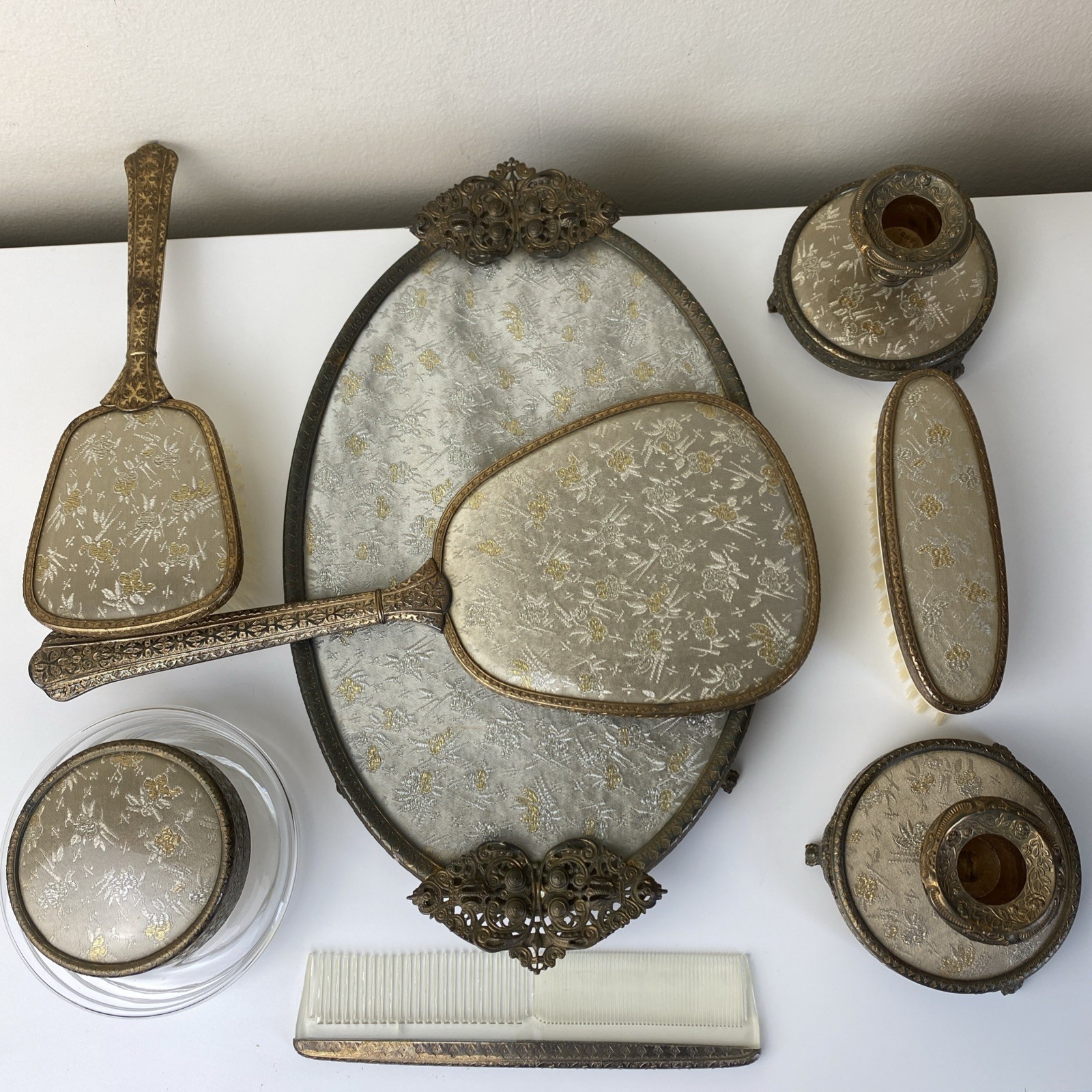 Vintage Regent of London Vanity Dressing Table set - 8 Pieces Detachable Brush