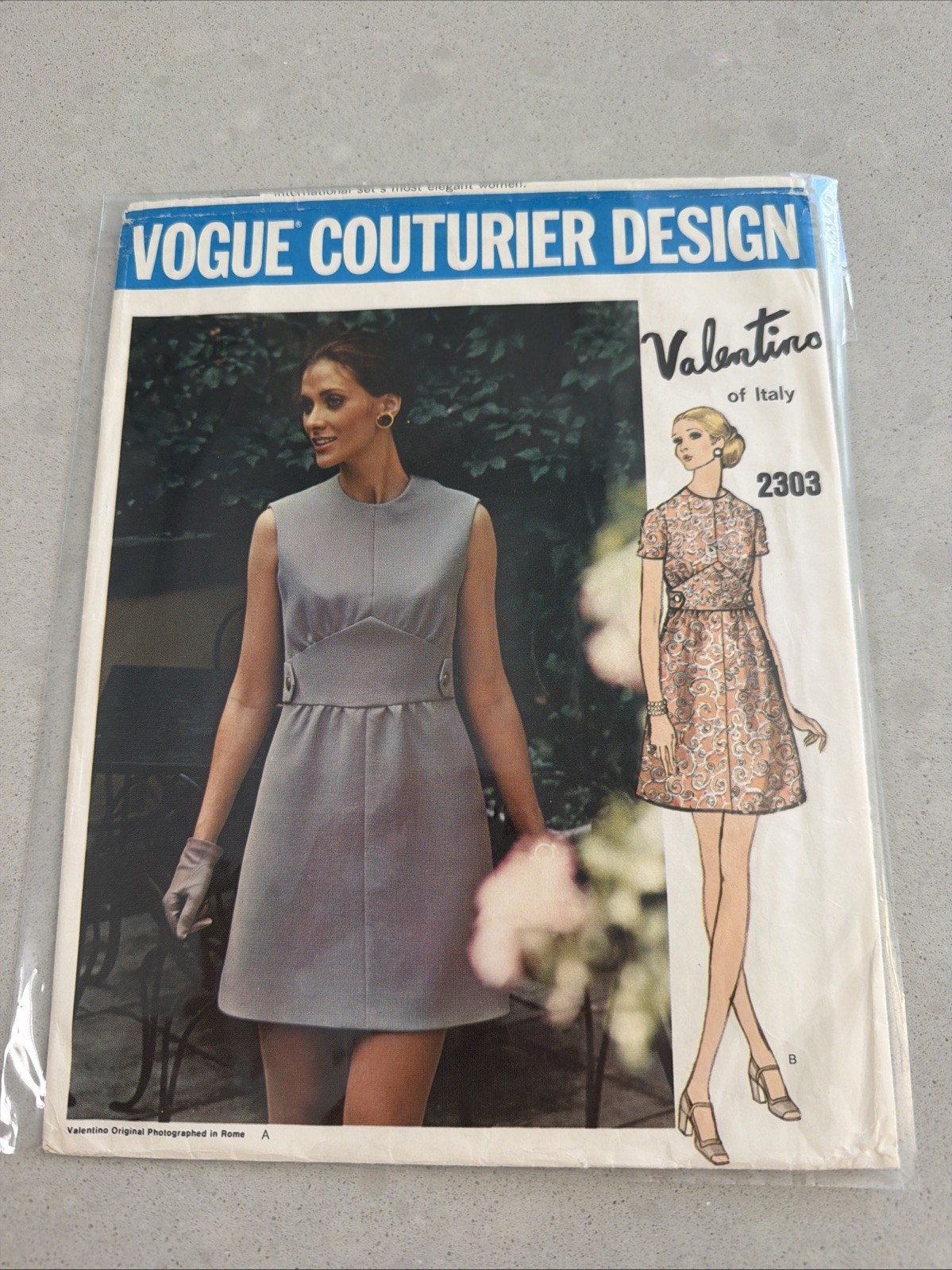 Vogue 2303 Size 10 Vogue Couturier Valentino Of Italy Uncut Includes Label