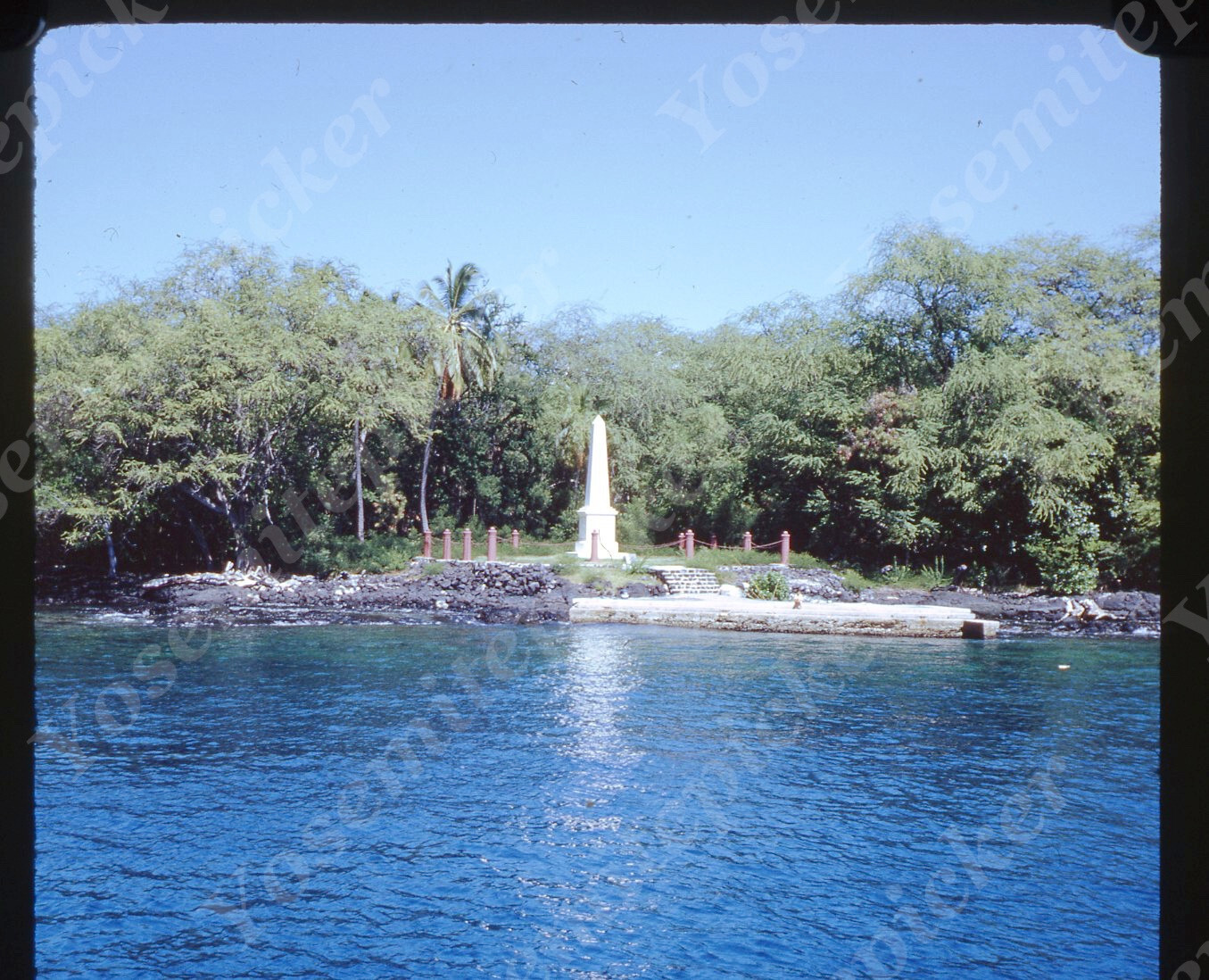 sl71  Original slide 1967  Hawaii Captain James Cook Monument 349a