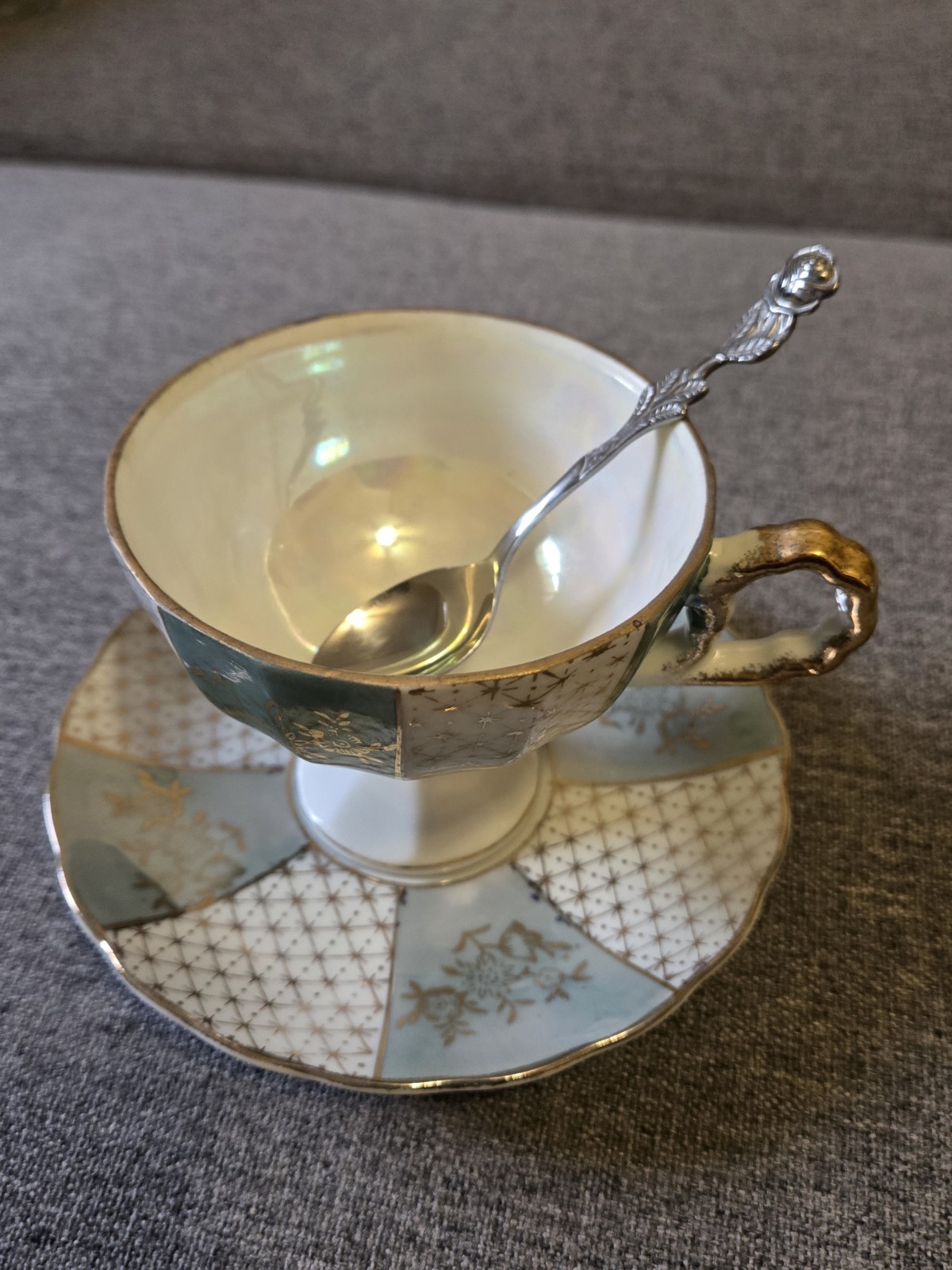 VTG Napcoware Teacup and Saucer Set C-7120 Blue Gold Iridescent Lusterware Japan
