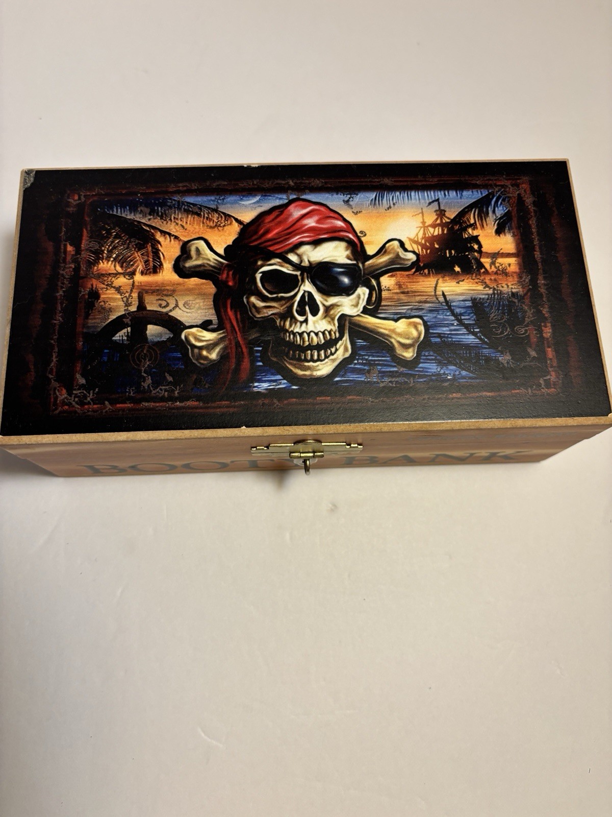 Cedar Pirate Booty bank 8\