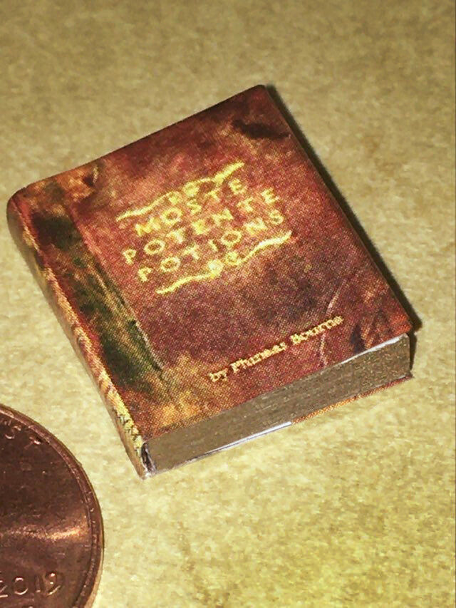 Mini Moste Potente Potion book real blank paper pages wizard magic Harry Potter