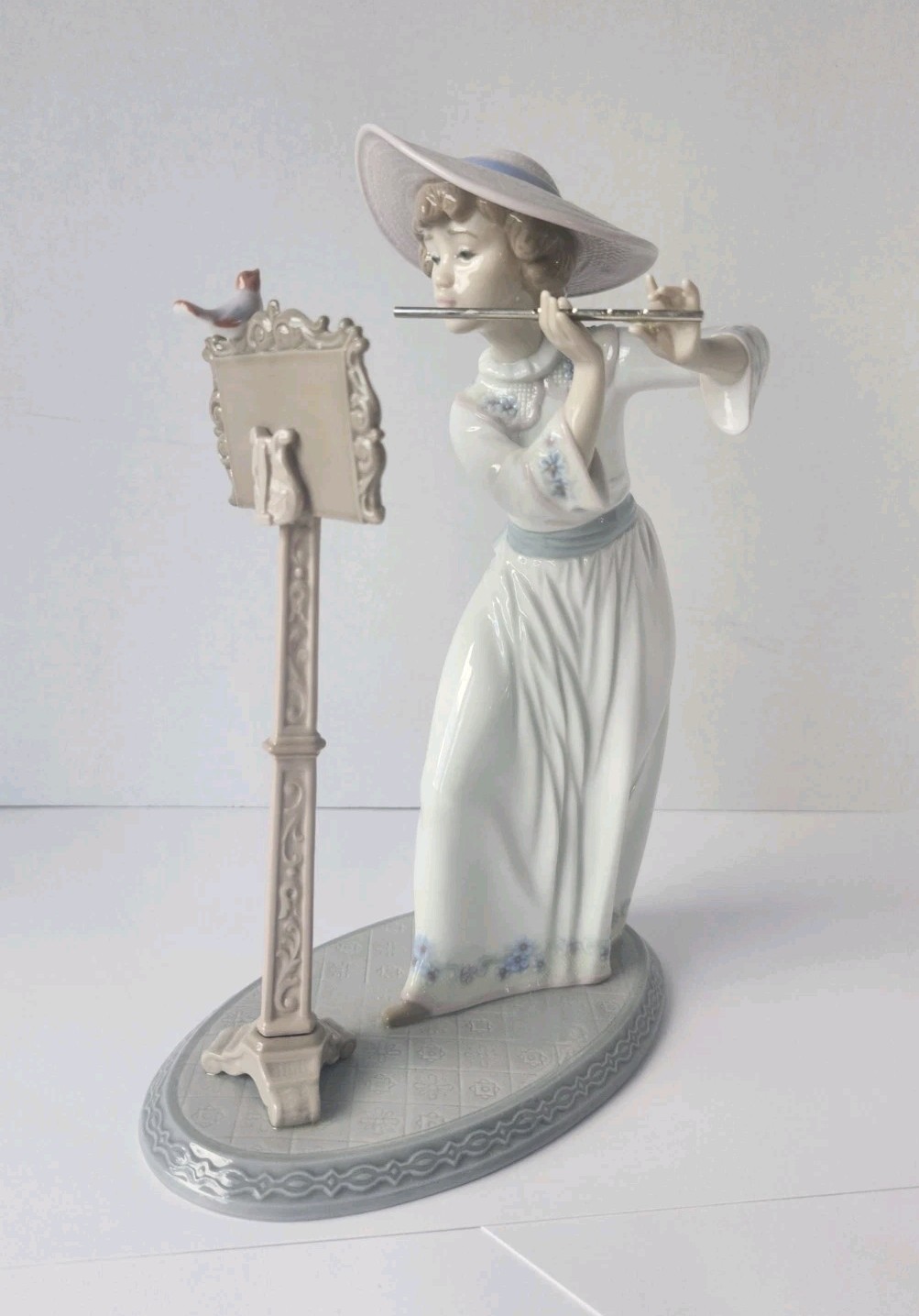 Lladro 6003 Girl Playing Flute Figurine Signed Porcelain w Bird Music St G2U Lladro 6003 Girl Playing Flute Figurine Signed Porcelain w Bird Music St G2U