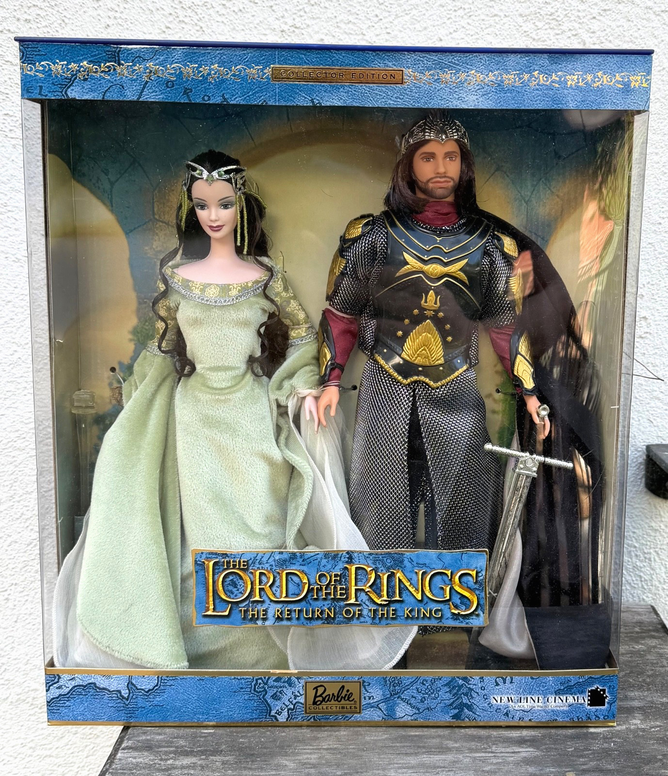 The Lord of The Rings: Barbie as Arwen & Ken as Aragorn Dolls (2003, Mattel) NIB The Lord of The Rings: Barbie as Arwen & Ken as Aragorn Dolls (2003, Mattel) NIB