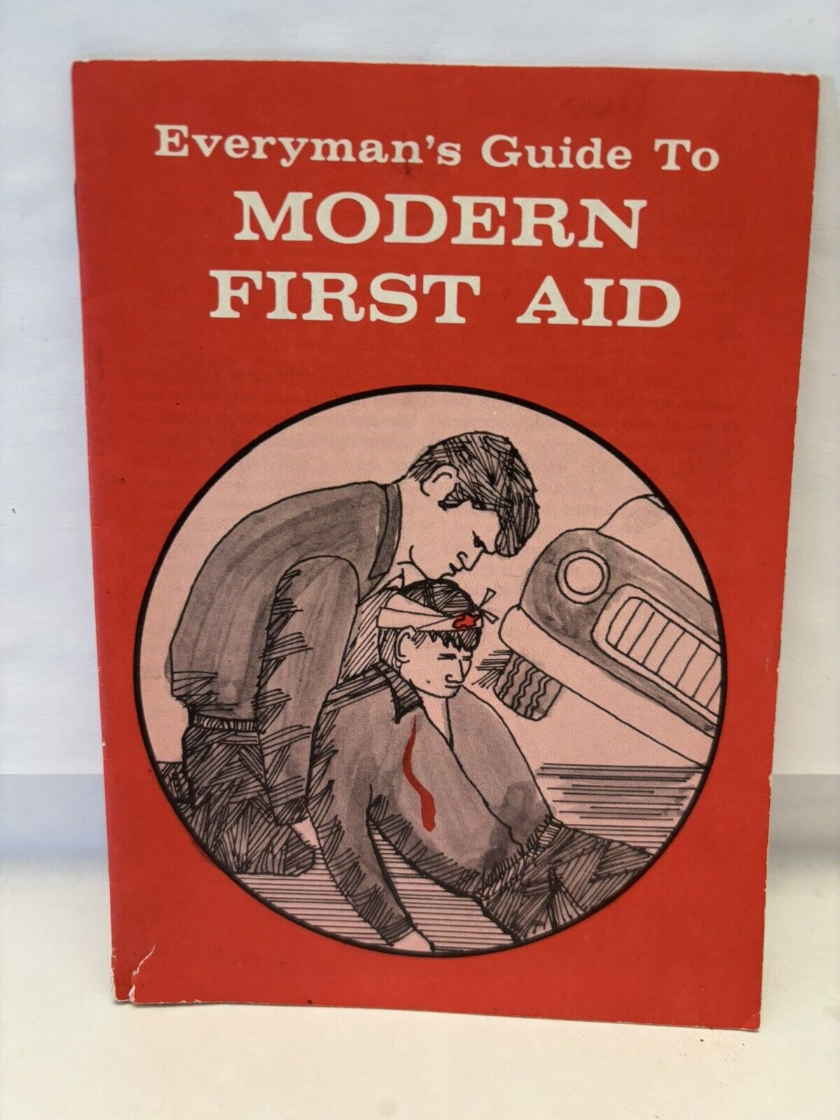 Everyman’s Guide To Modern First Aid Booklet Pamphlet Vintage EUC 1974 Retro