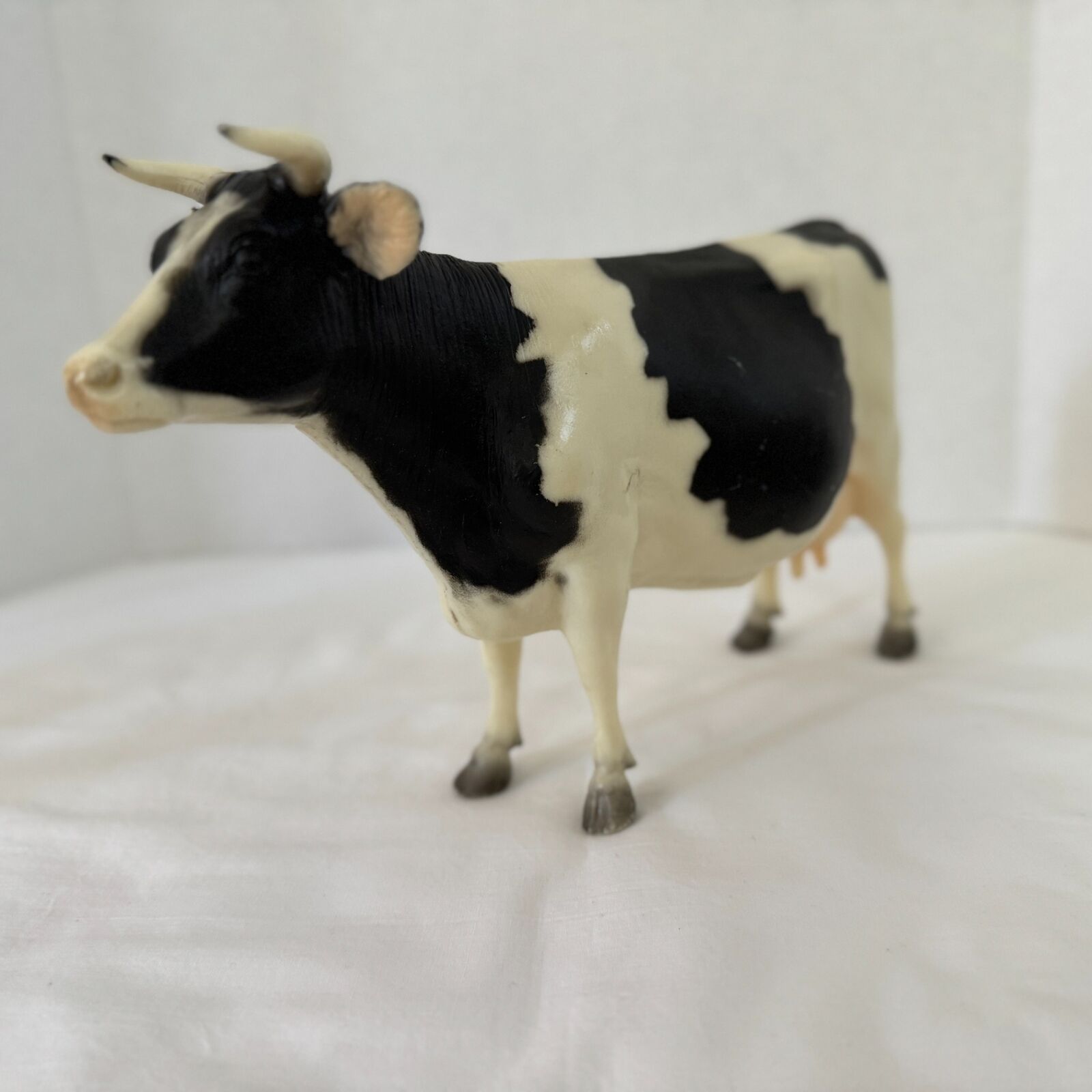 Vintage Breyer USA Black and White Holstein Cow Chess Traditional Size