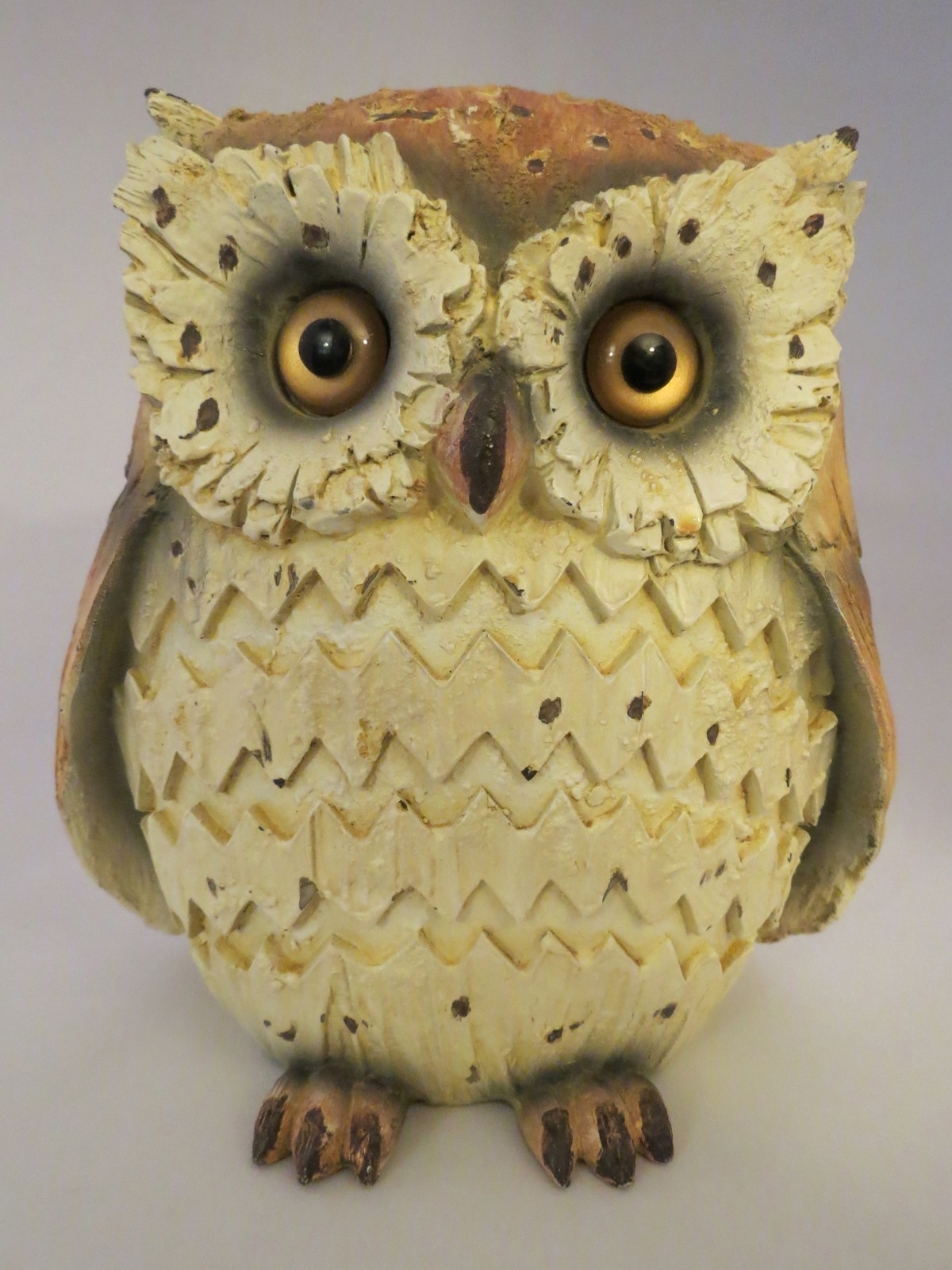Beautiful Ganz Owl Sculpture/Figurine Indoor Decor