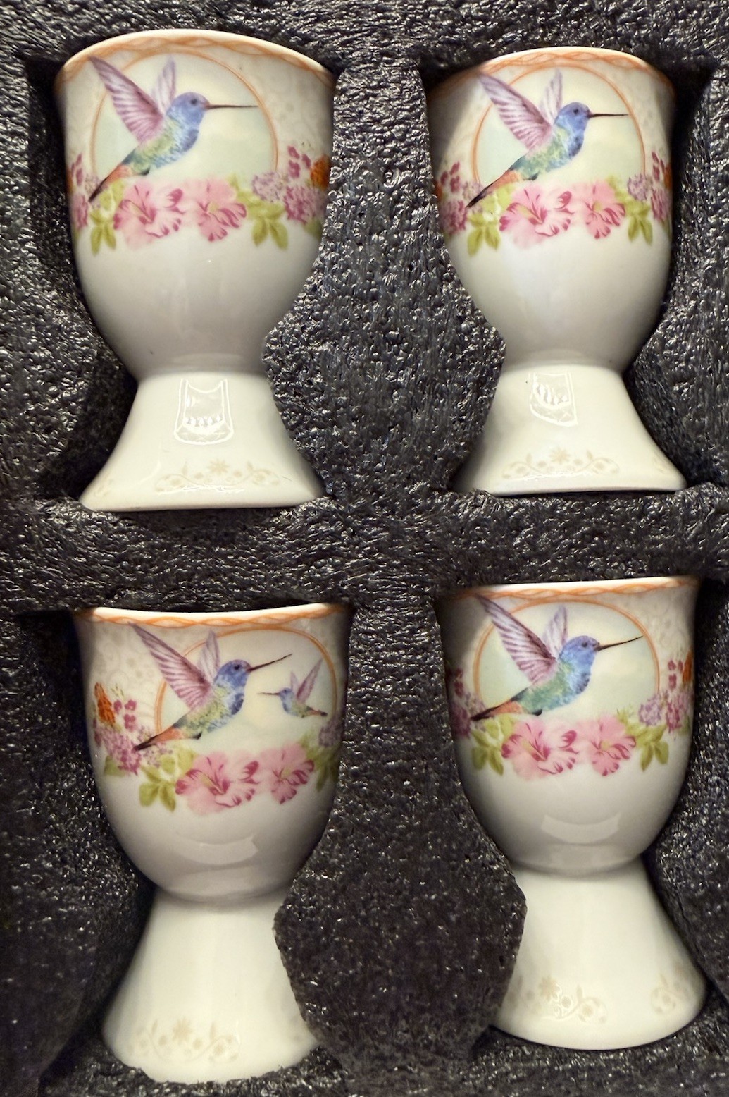NobleEgg Poached Egg Cups (4 Cups & Spoons) Beautiful Hummingbird-Themed Set
