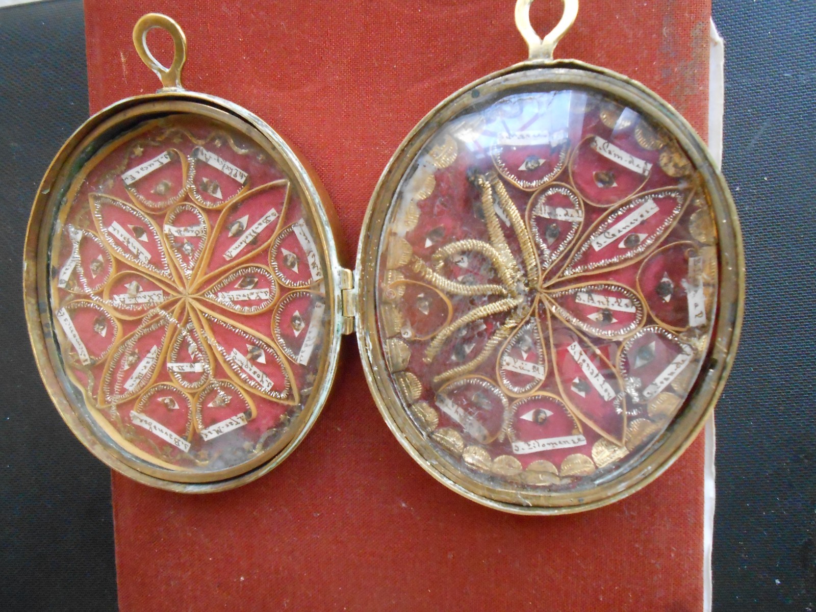 EXTRAORDINARY DOUBLE-BODY RELIQUARY 18th century