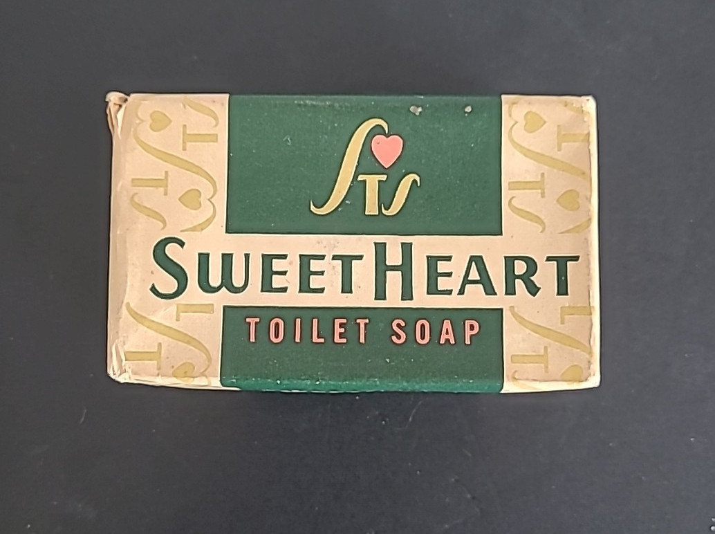 Vintage 1940\'s Manhattan Soap Co SWEETHEART TOILET SOAP Bar