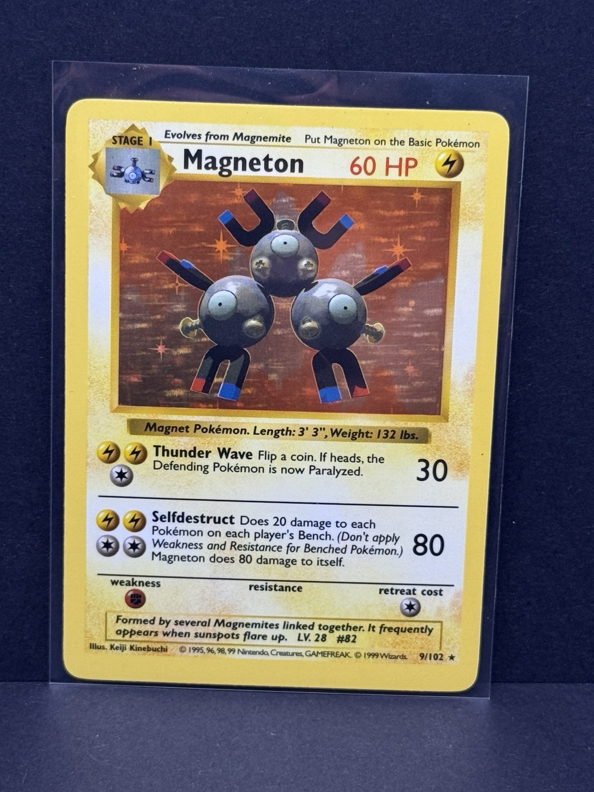 Pokémon TCG Magneton 9/102 Base Set Shadowless Unlimited 1999 Holo Rare LP+