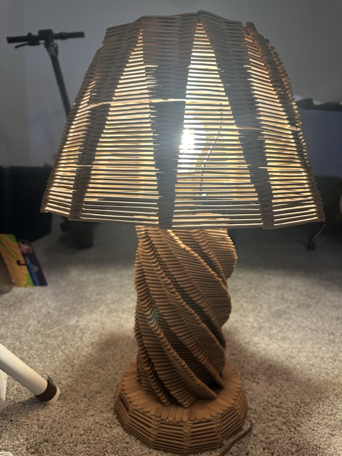 Exquisite Vintage Folk Art Tramp Art Popsicle Stick Table Lamp Wood Handmade