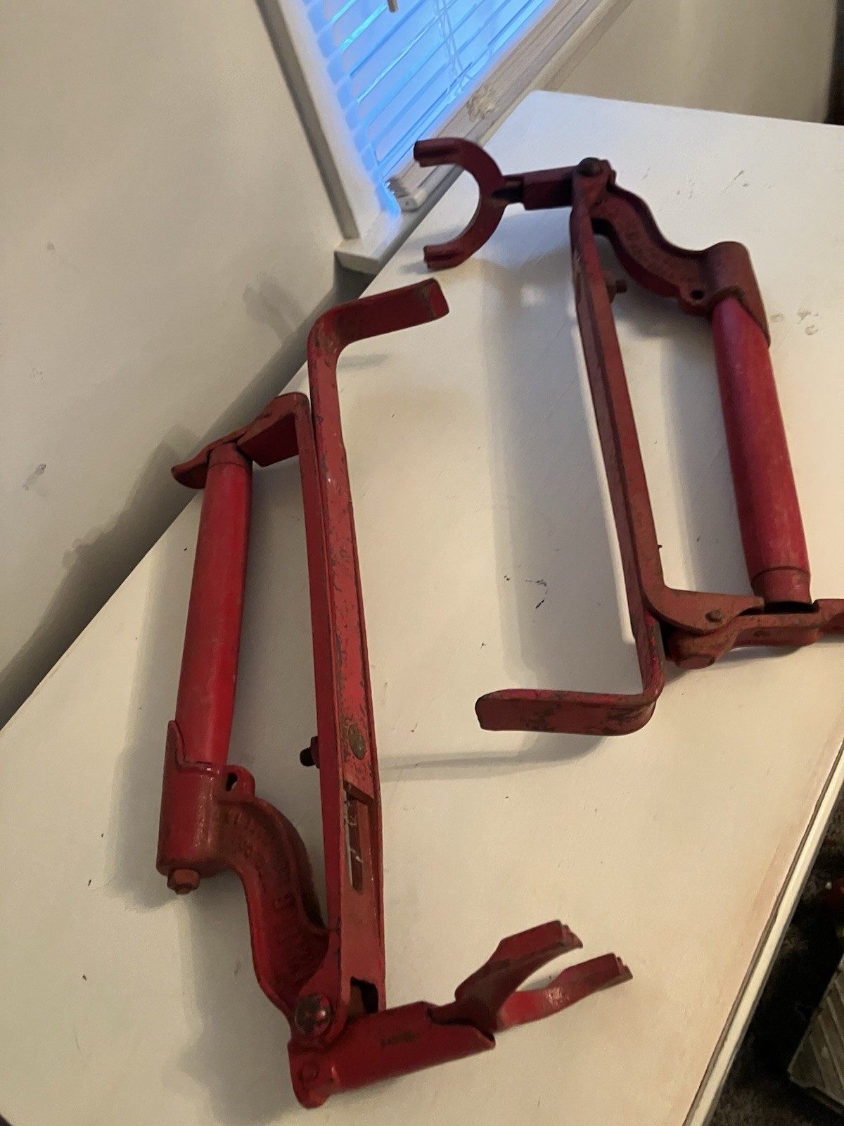 Lot of 2 Vintage Fuller Brikarier Brick Carrier Tongs Masonry Tools New Hall IA