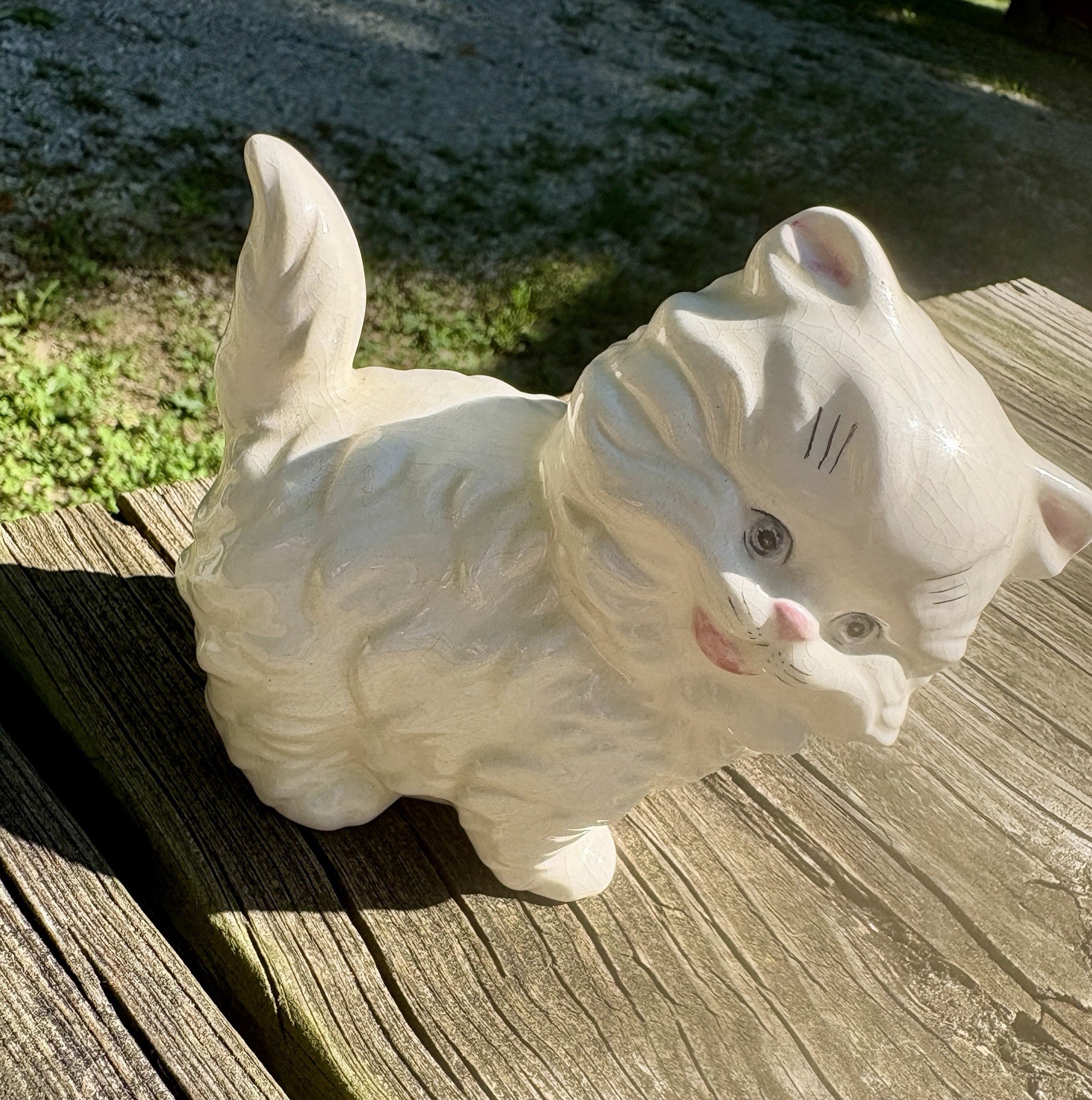 Vintage Ceramic Persian Cat Kitty Figurine Blue Eyes Cute Smiling Paw Up