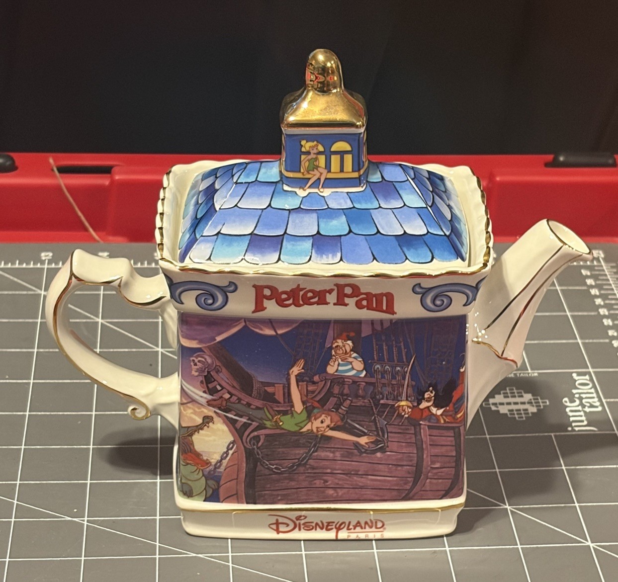 Disneyland Paris Peter Pan Teapot James Sadler England Tinker Bell Disney Rare