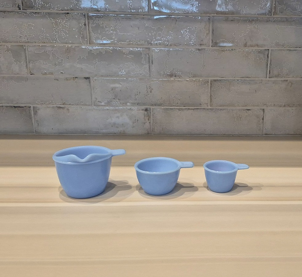 Vintage Jeannette Glass Delphite Blue Milk Glass Nested Measuring Cups Set of 3 Vintage Jeannette Glass Delphite Blue Milk Glass Nested Measuring Cups Set of 3