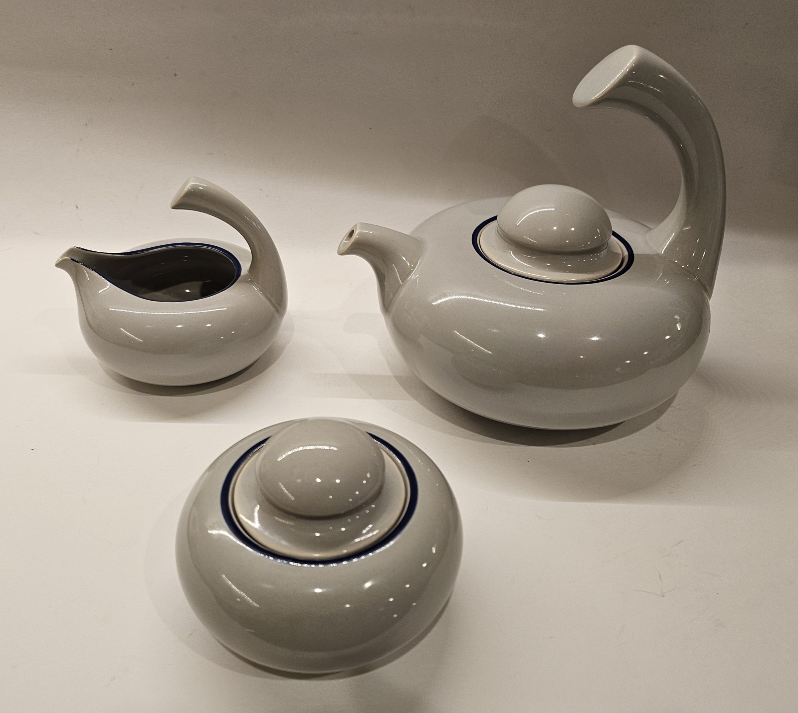 Vintage ROSENTHAL  Modernist Teapot & Sugar, Creamer Gray w/ Blue Trim MINT RARE