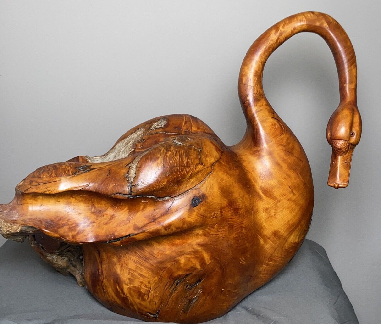 VTG ‘81 Life-size Hand Carved Burl Rosewood Swan Signed Artist Grant GJ Miller