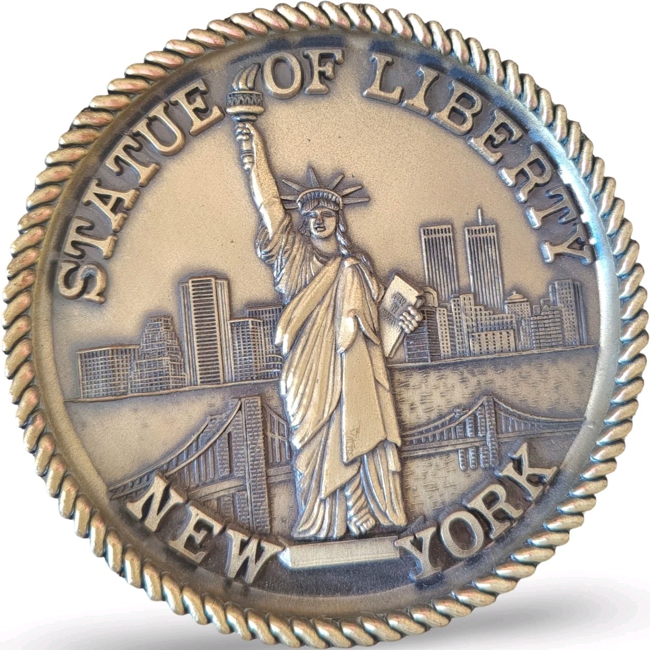  Vintage NYC Statue of Liberty Twin Towers World Trade Center Souvenir Dish 4.5\