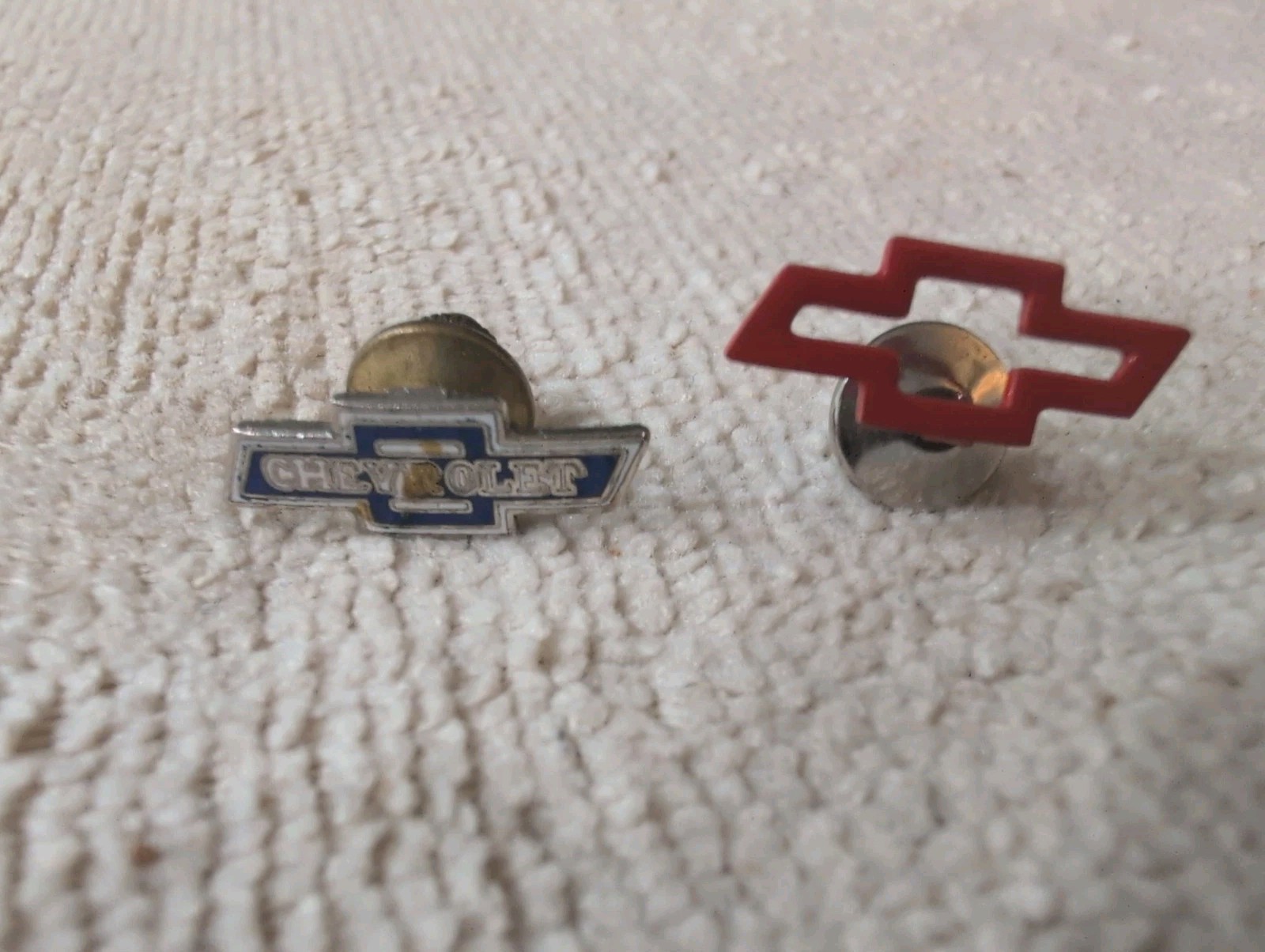 Chevrolet Logo Lapel Pin Chevy Racing Bowtie General Motors Cut Out