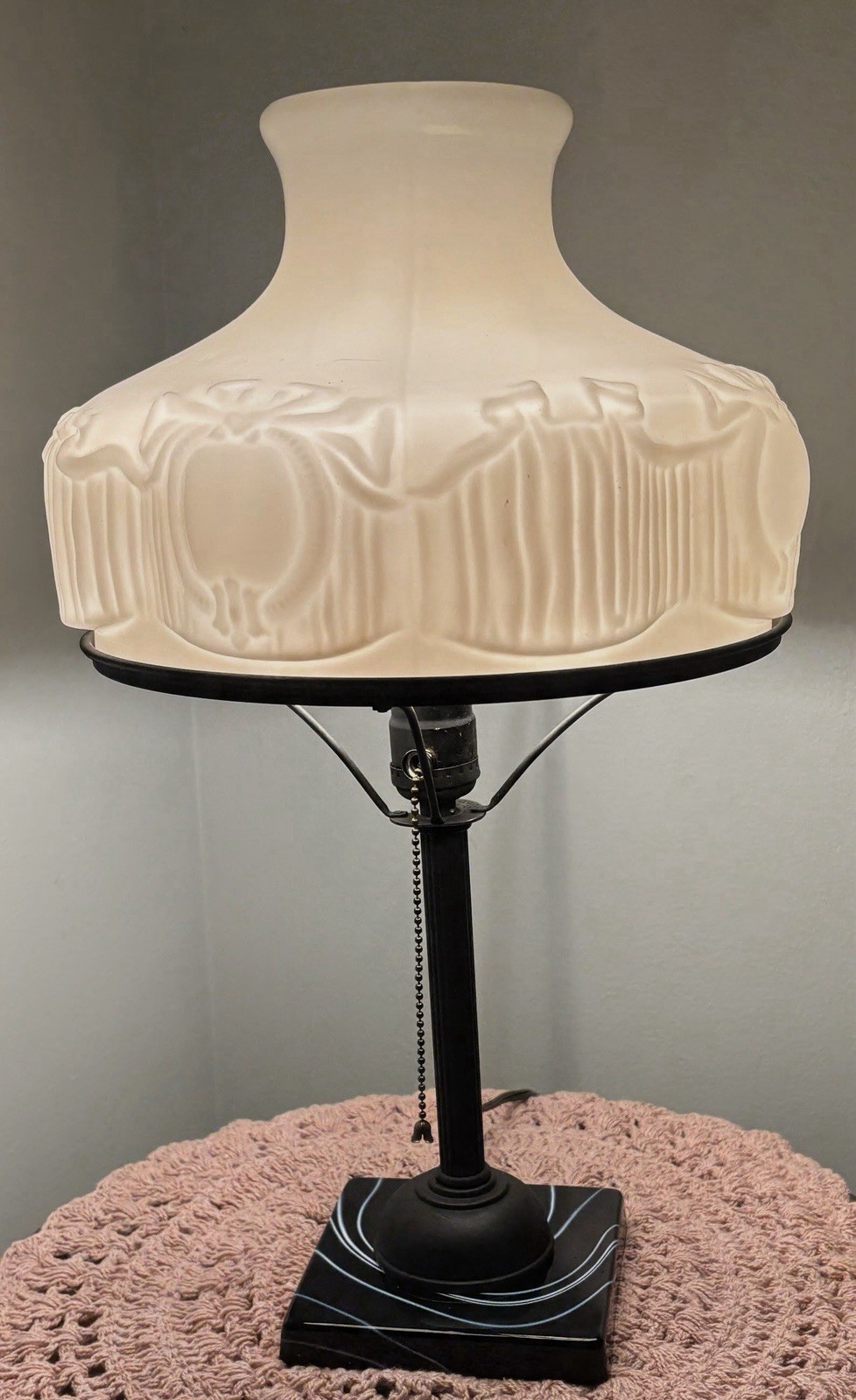 Antique Pittsburg Lamp Brass & Glass Patented 1906 Shade Holder Table Lamp