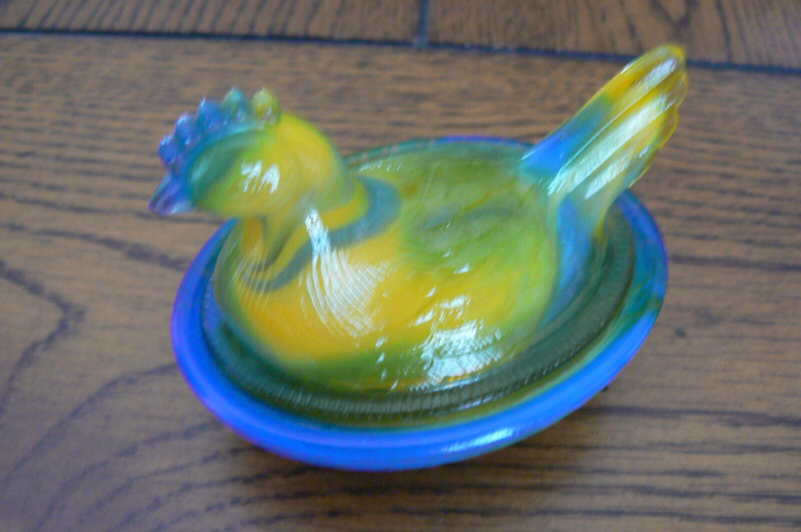 Vintage  Boyd Frosty Blue Yellow Slag Glass Hen On Nest 3 1/4\