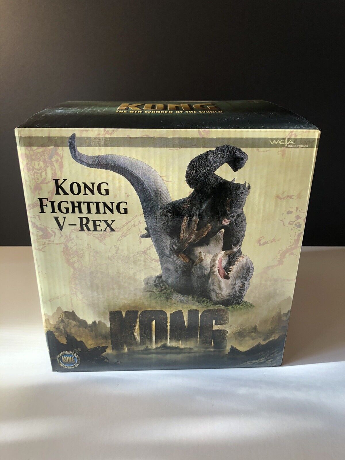KING KONG FIGHTING V-REX MOVIE STATUE - WETA NZ COLLECTIBLES - LIMITED EDITION