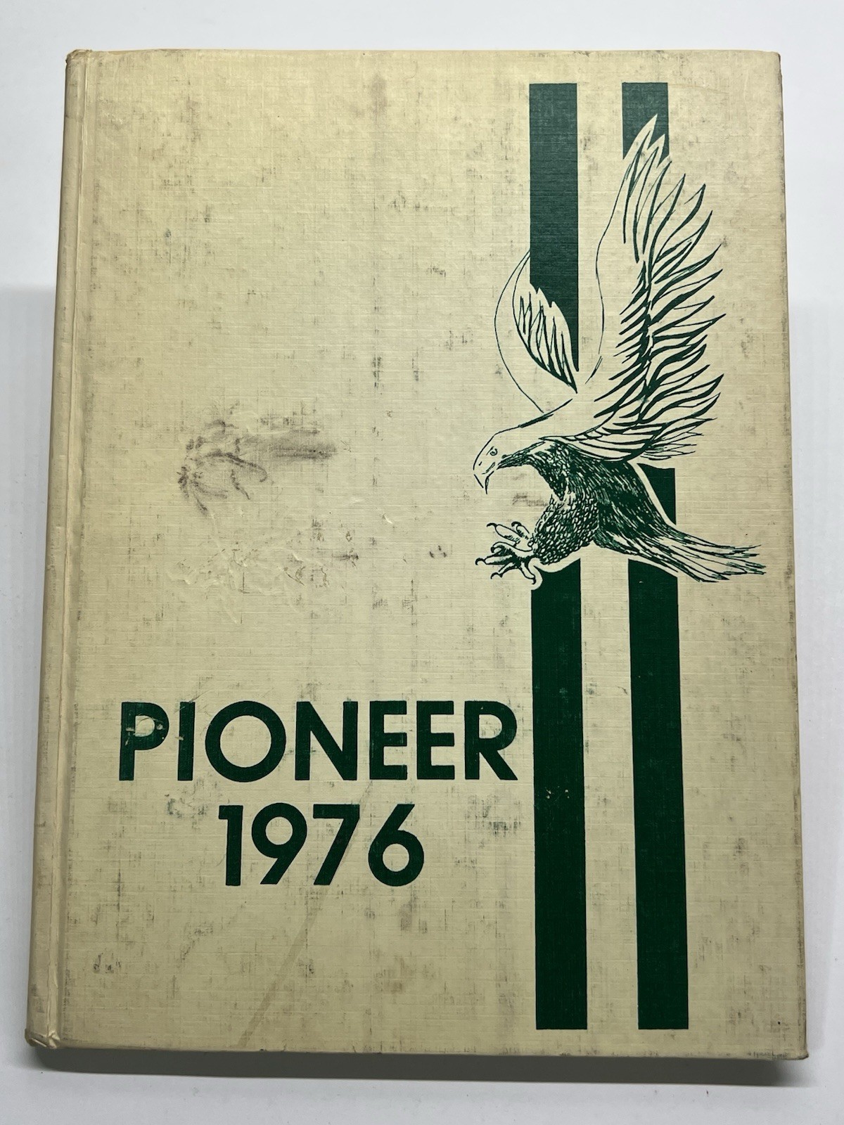 1976 Yearbook Pioneer / HC Independence Missouri