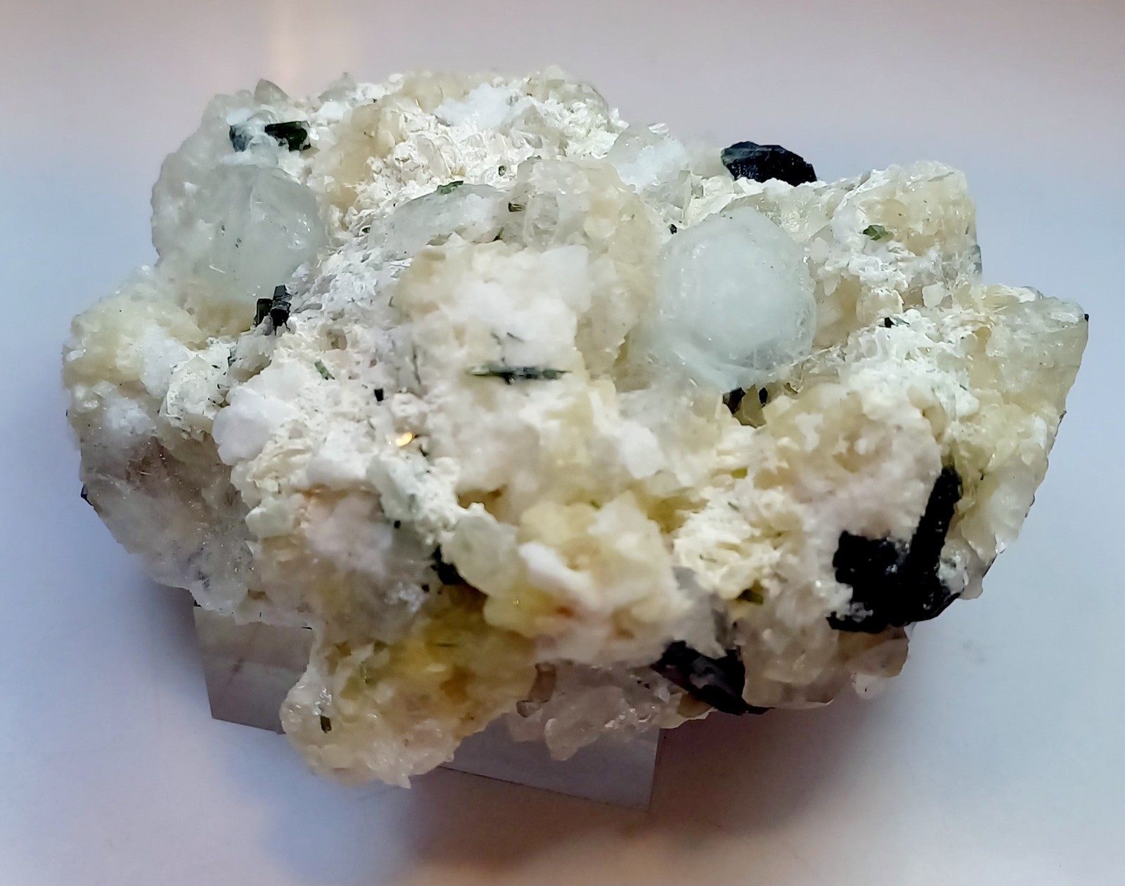 Aesthetic  Rare Twin Goshenite Beryl with Tourmaline Specimen Pakistan:424g