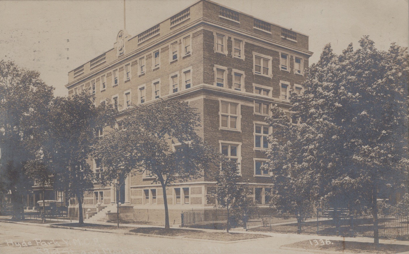 Hyde Park Chicago Brick Apartment Building antique 1906 - RPPC Photo Postcard