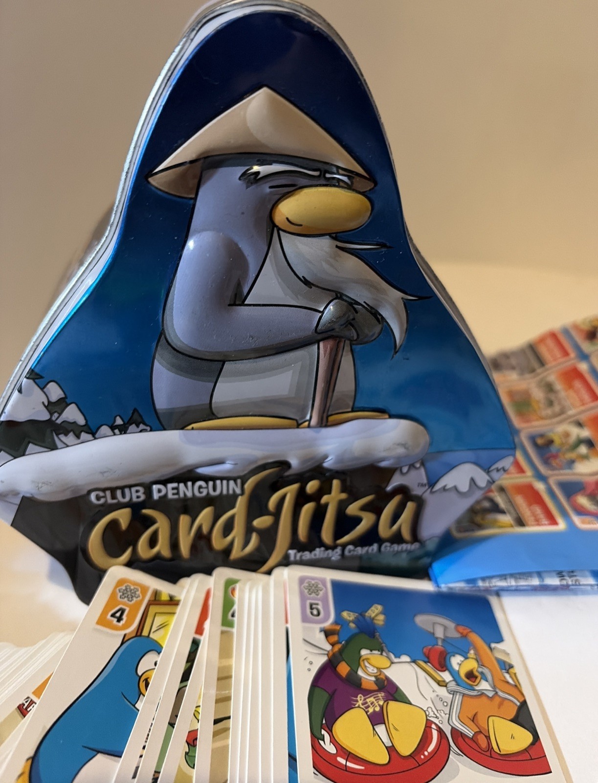 Club Penguin Card-Jitsu Card Lot 100 Normal & 15 Holographic Collectors Box Tin