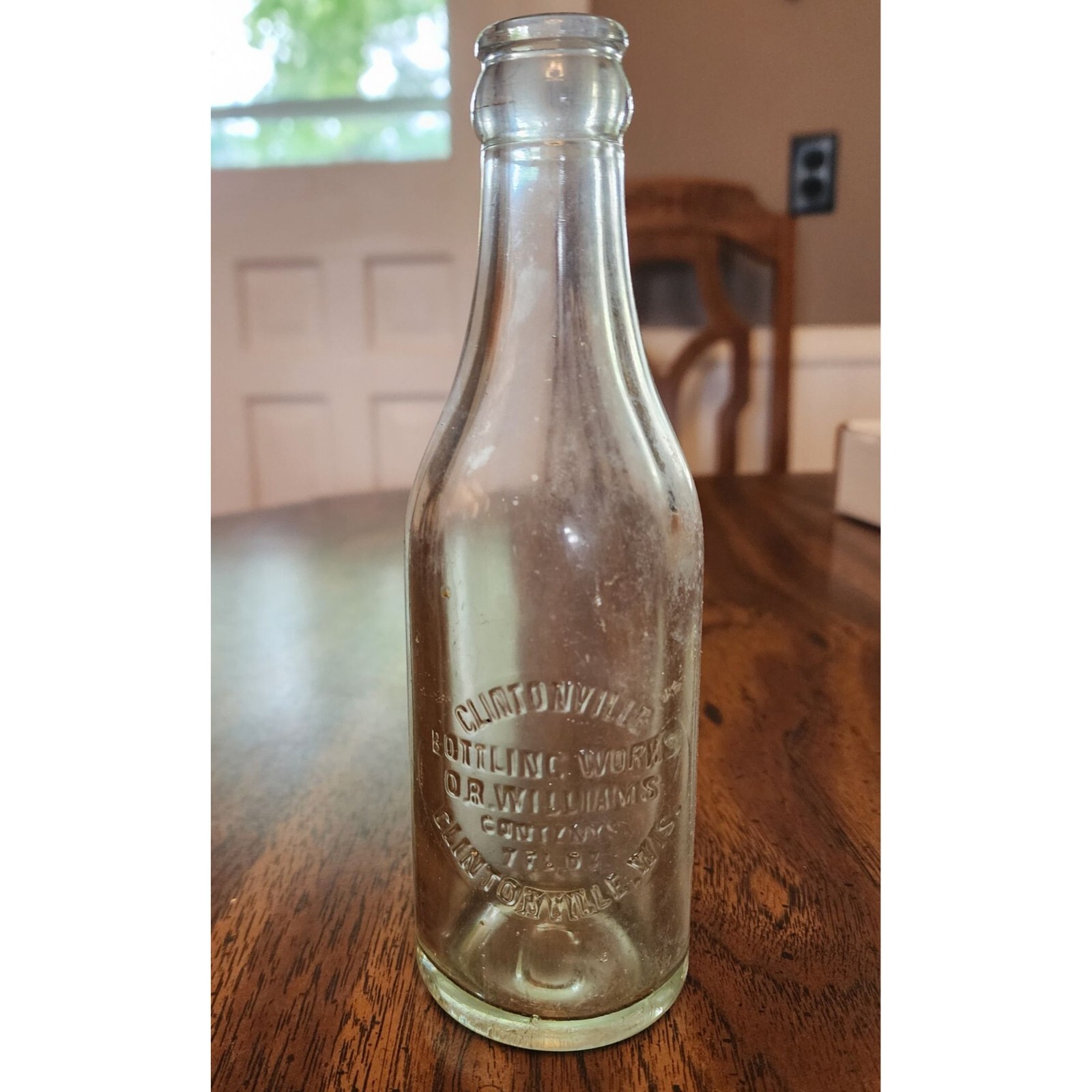 Antique 7 oz Clintonville Bottling Works O.R. Williams Glass Bottle Pre-1927