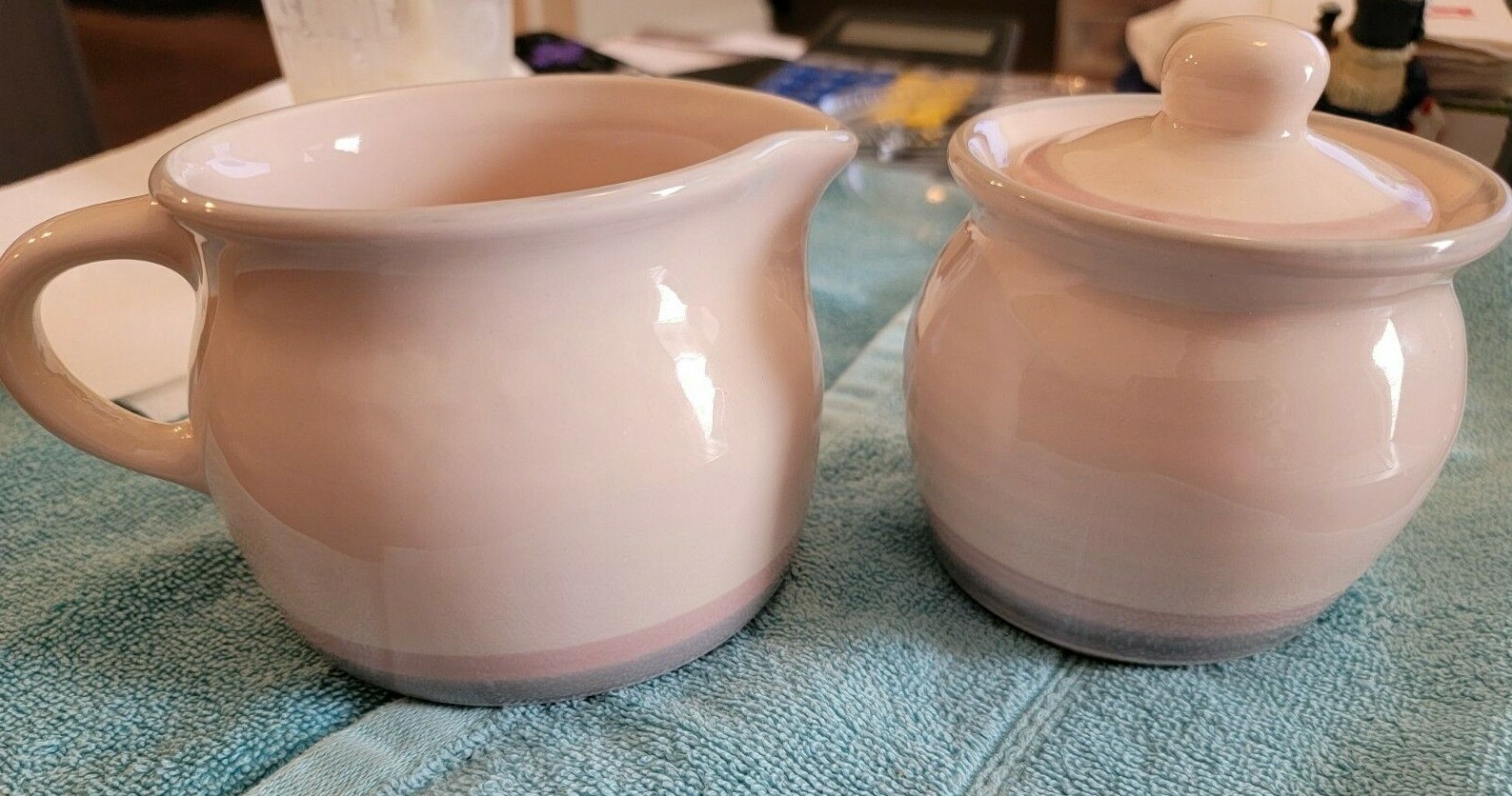 Pfaltzgraff  Aura Sugar and Creamer Blue Pink Stoneware Set
