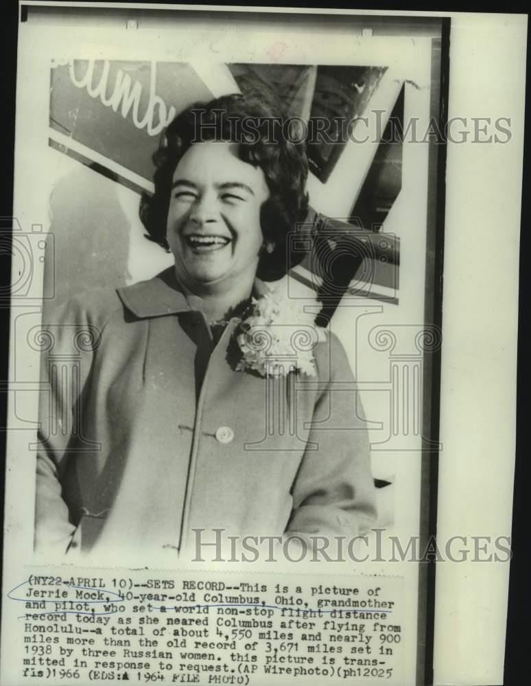1964 Press Photo Jerrie Mock, who flew solo around the world - now23351