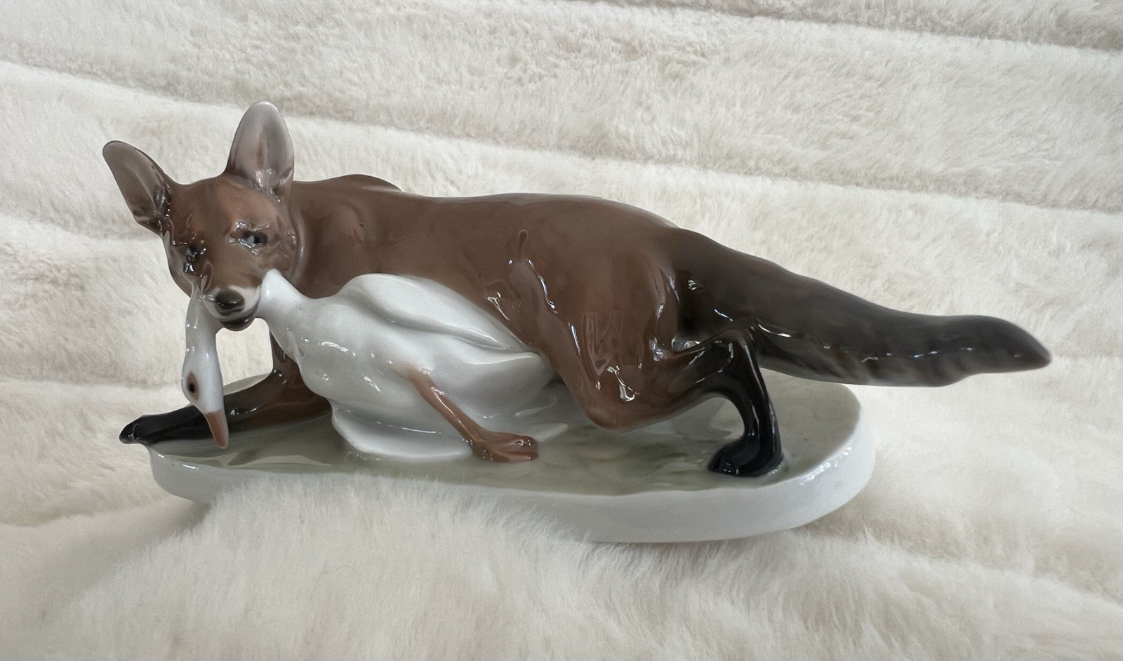 RARE FOX & GOOSE ROSENTHAL GERMANY PORCELAIN FIGURINE 6 inch. 