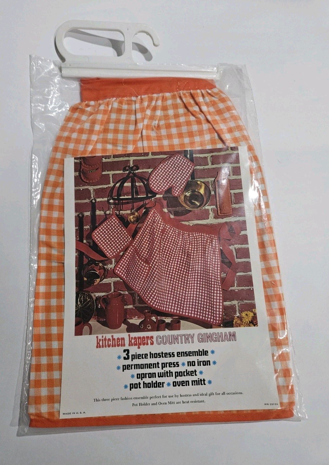 Vtg Kitchen Kapers Hostess Set Gingham Orange & White Apron & Potholder Set New