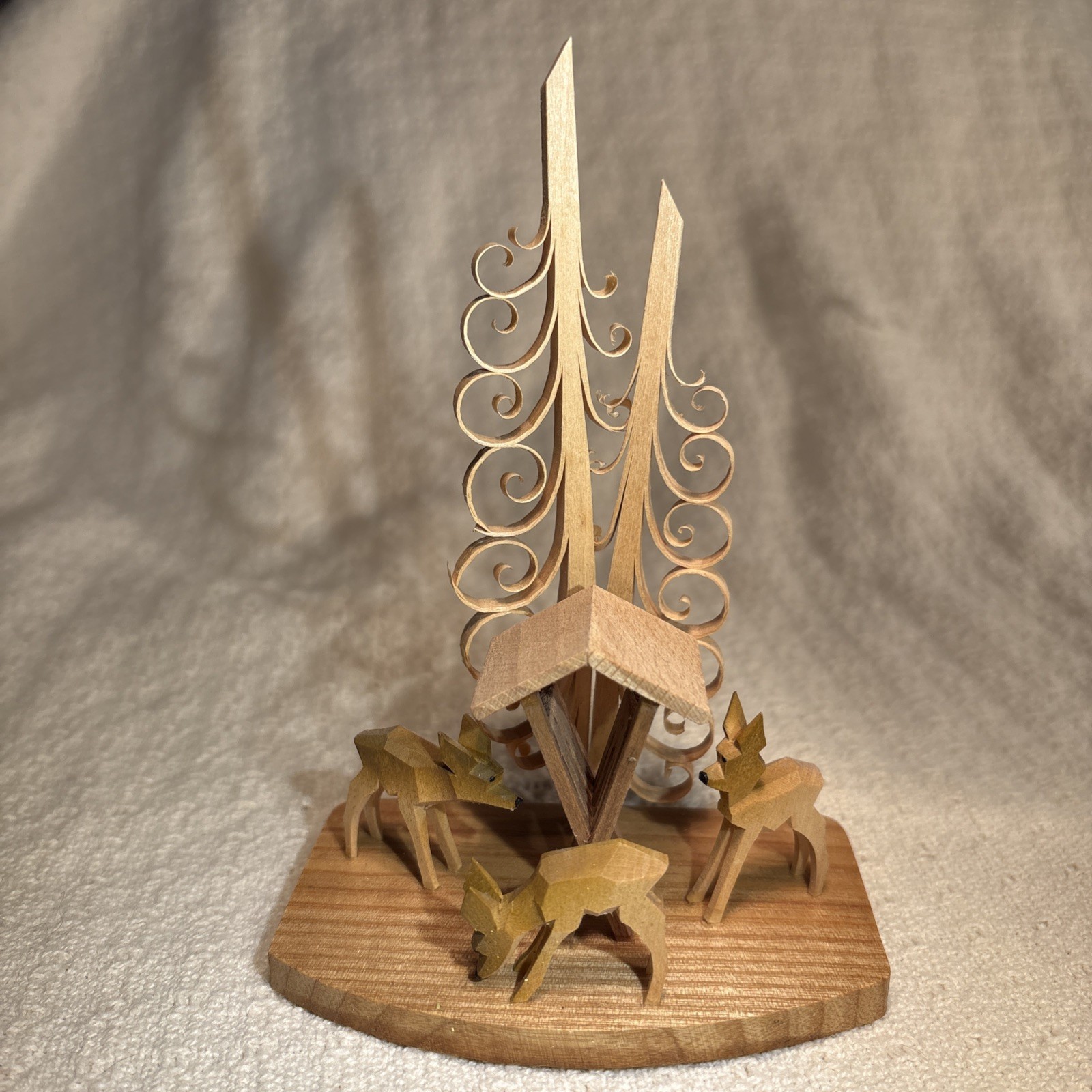 Vtg German Hand Carved Mini Wooden Deer, Pine Trees, & Feed Shelter Dregeno 5.5” Vtg German Hand Carved Mini Wooden Deer, Pine Trees, & Feed Shelter Dregeno 5.5”