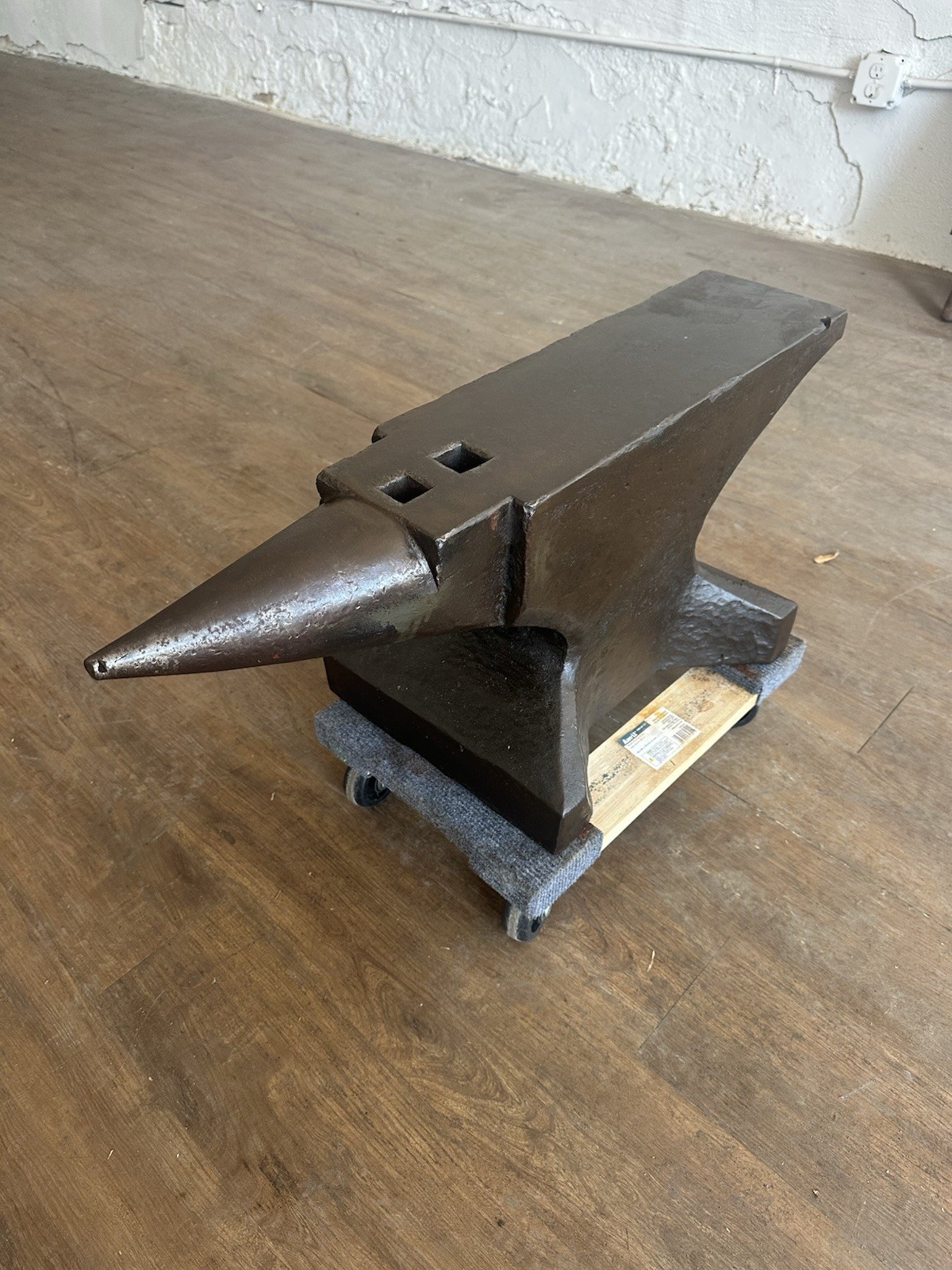 375 Lb Peddinghaus Anvil, Cool Pattern, Double Hardy Holes, Free Biz Shipping