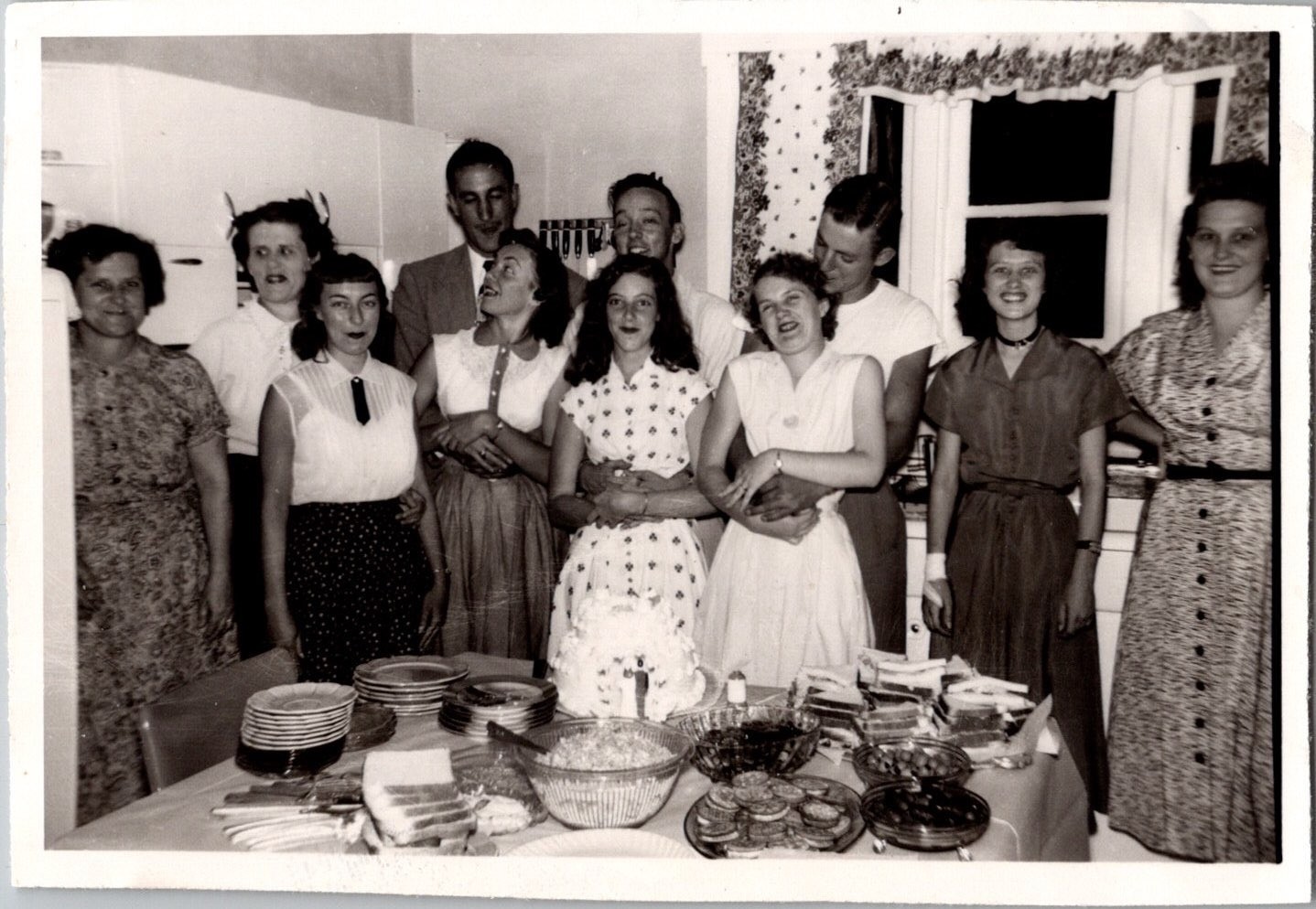 Vintage 1951 Alton & Eleabeth Atwood Wedding Party Snapshot Photo Black & White