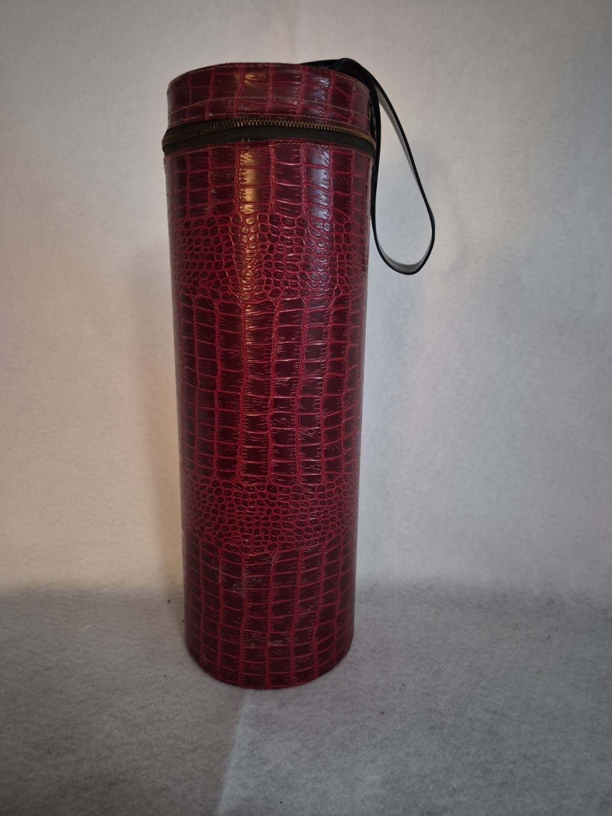 Vintage Faux Crocodile Leather Cylinder Case