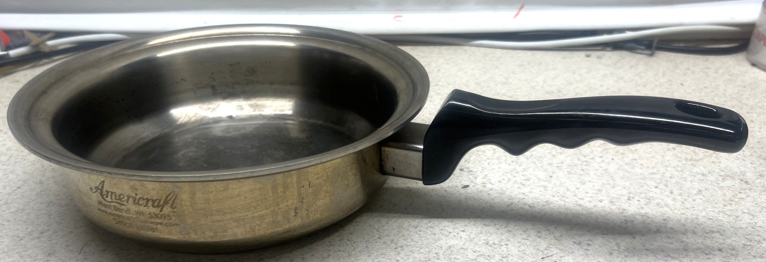 Americraft West Bend Small Skillet (8