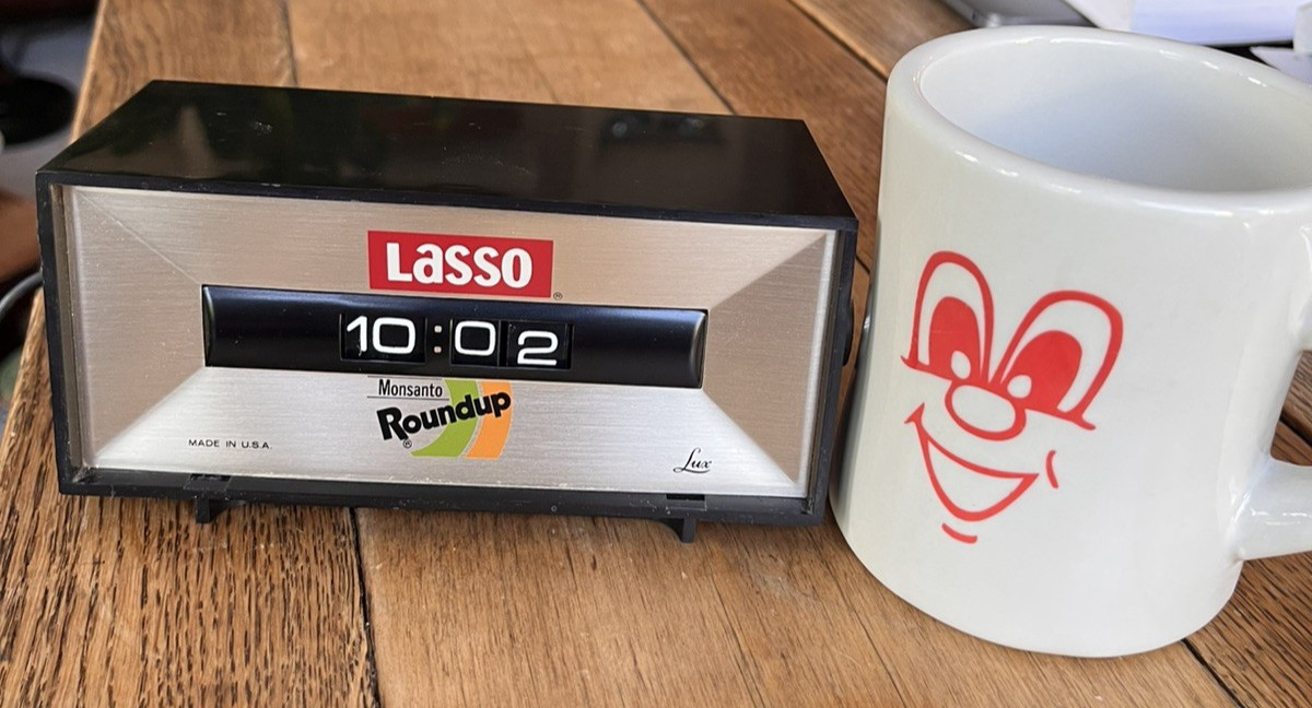 Vintage 1970s Monsanto Roundup Lasso Lux Flip Clock Advertising USA WORKS