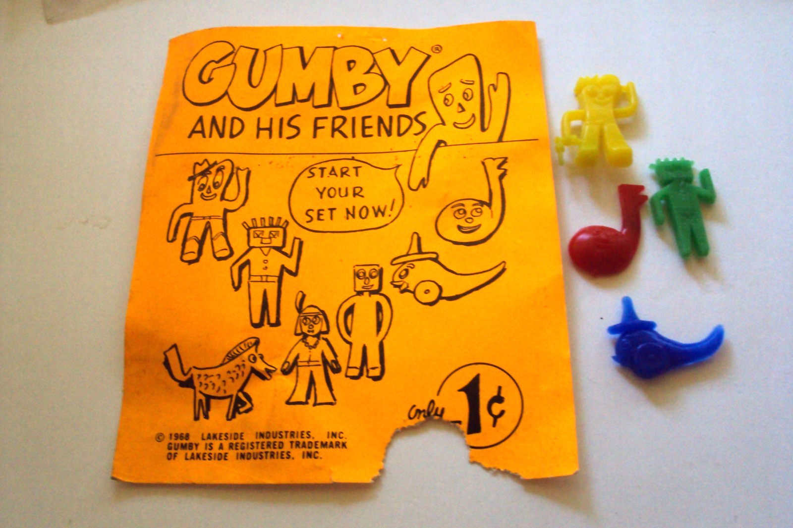 Vtg Gumball Charm Cracker Jack HK RARE GUMBY & HIS FRIENDS RINGS   Vending prize