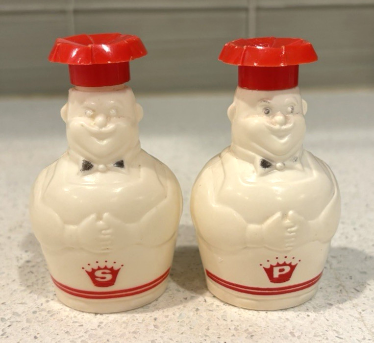 VINTAGE PLASTIC CHEF SALT & PEPPER SHAKERS NOS 3\