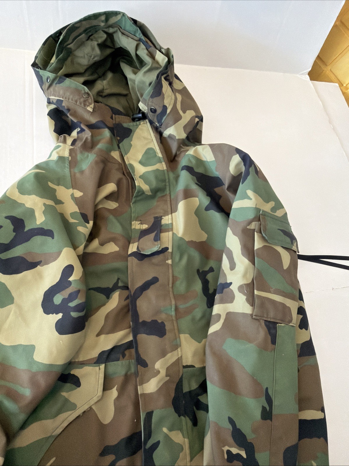 Vintage US Military M81 Woodland Camouflage Cold Weather Parka – Medium Long