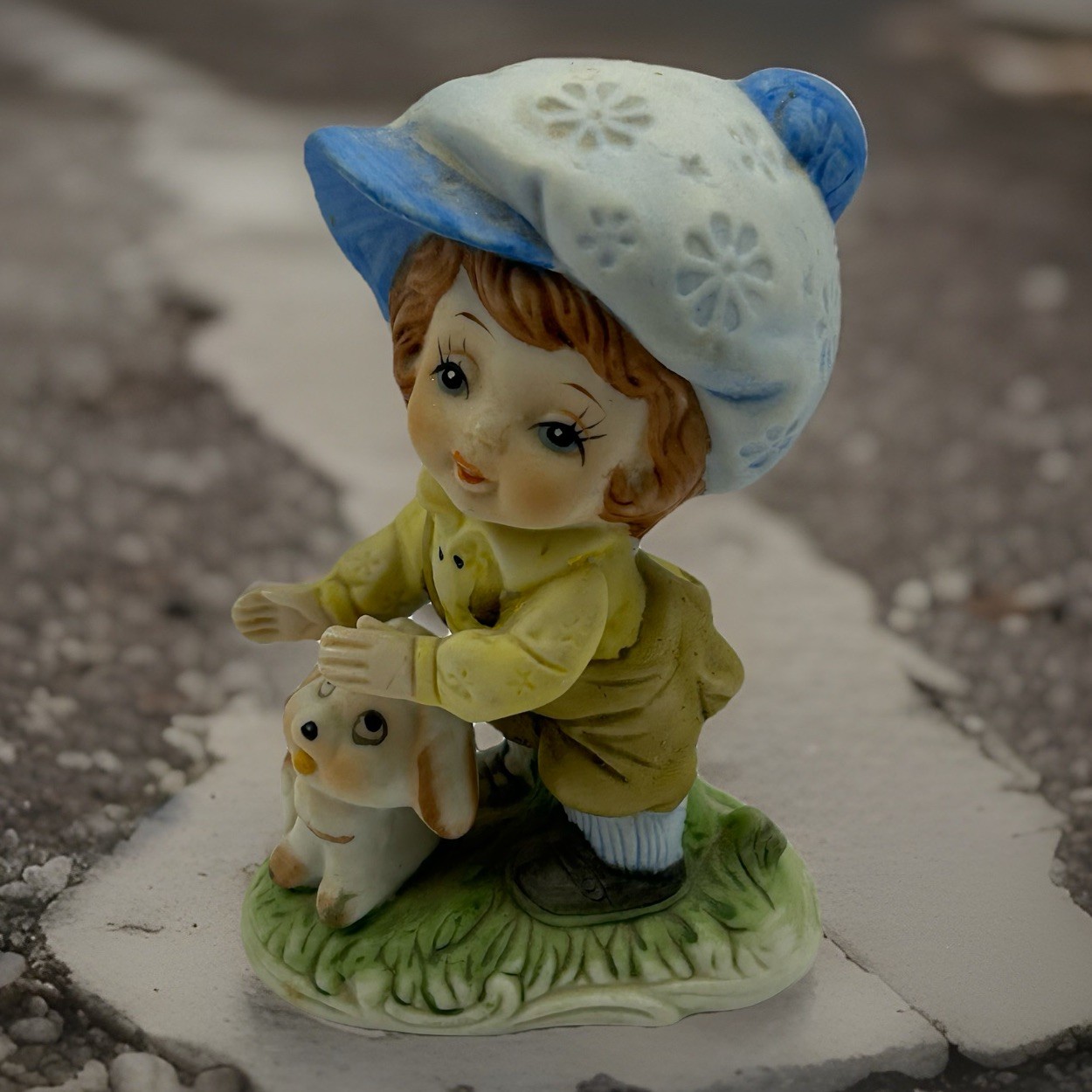 VTG ARDCO Fine Quality Dallas Porcelain Figurine Boy Blue Hat Petting Dog Taiwan