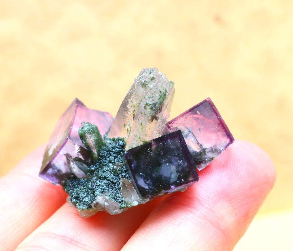 17.8g Natural purple phantom Cubic fluorite Crystal mineral specimen/yaogangxian 17.8g Natural purple phantom Cubic fluorite Crystal mineral specimen/yaogangxian