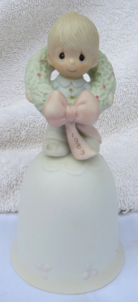 VTG Precious Moments SURROUNDED WITH JOY Special 1983 Issue E-0522 Bell