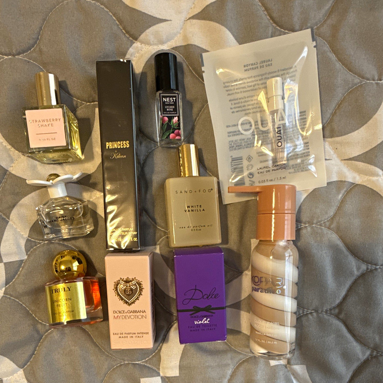 Perfume Mini/Sample Lot: Marc Jacobs, D&G, Nest, Sand + Fog, Kilian, Kopari Perfume Mini/Sample Lot: Marc Jacobs, D&G, Nest, Sand + Fog, Kilian, Kopari